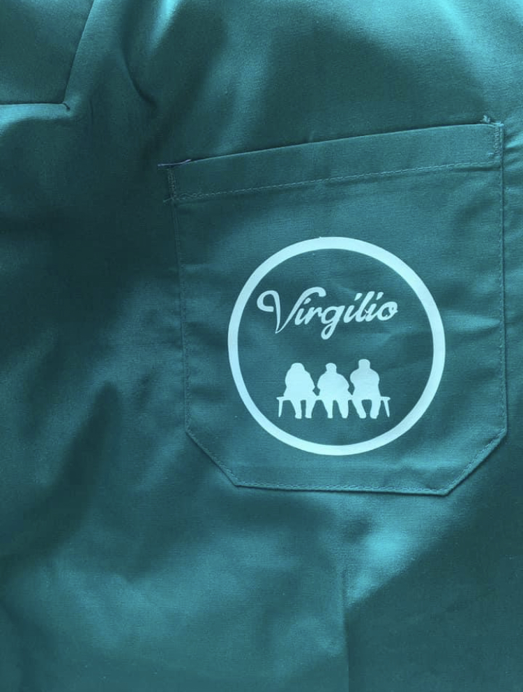 Uniformes deportivos personalizados por 1+1 Fotografía